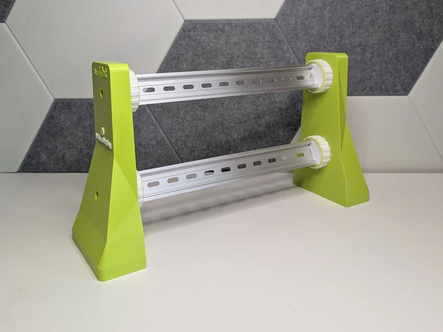 Avoidbit BitTrak desktop edition stand